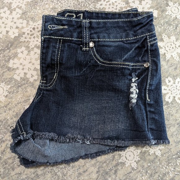 Rue 21 Denim Distressed Shorts Dark Blue Accentuated w/Bling - size 7/8 - Picture 9 of 12